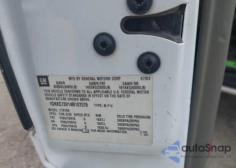 2004 Chevrolet Tahoe Ls z USA, uszkodzony, nr VIN 1GNEC13V14R107576